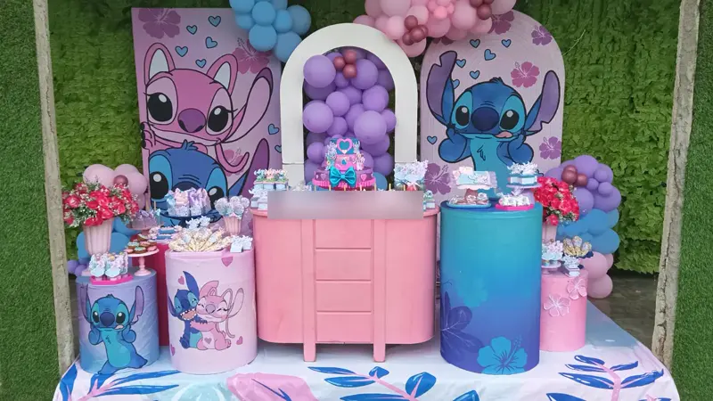 Aniversário com tema Stitch em rosa, azul e lilás